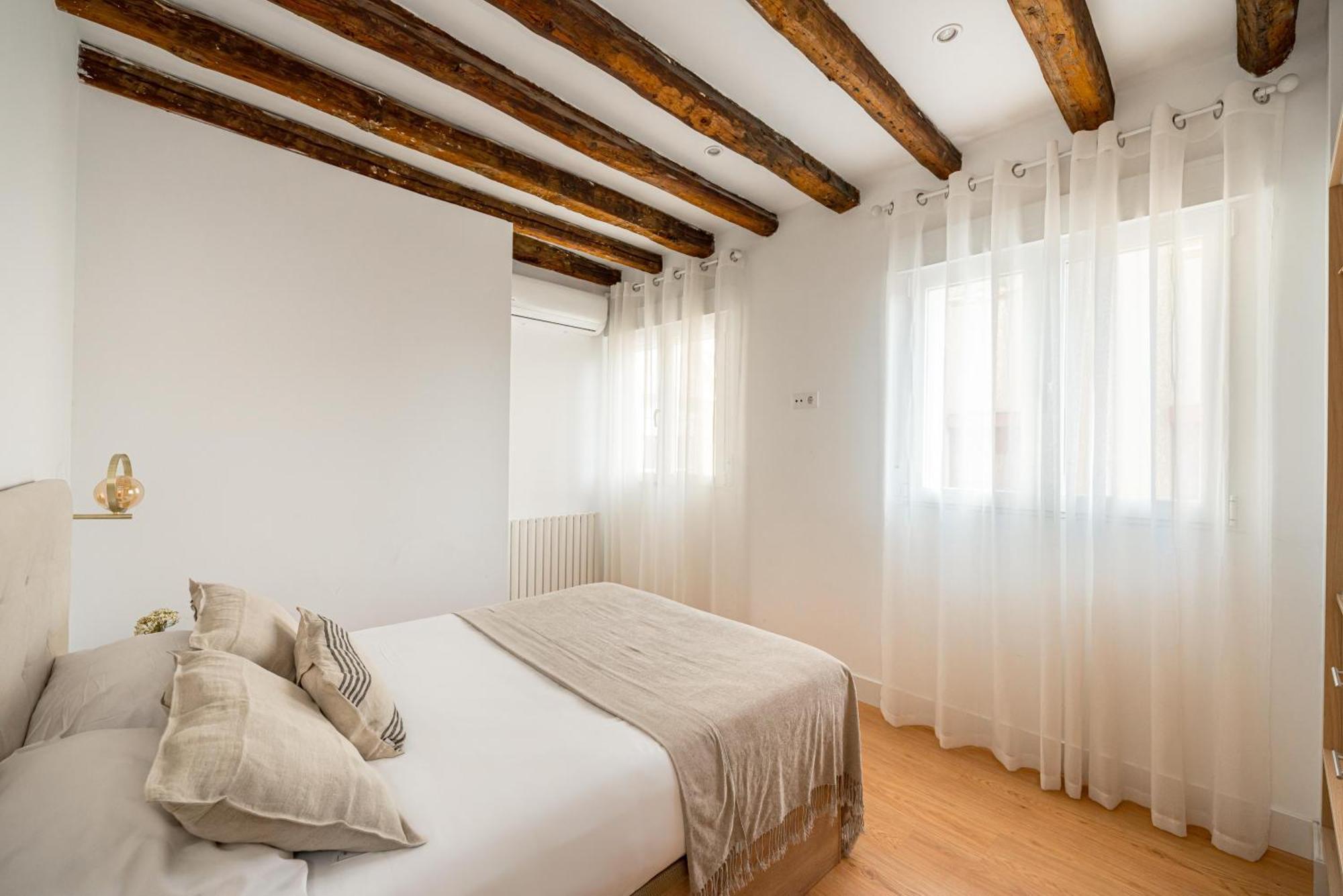 Apartamento Chueca Ii Calle Barco 2br 2bh Madrid